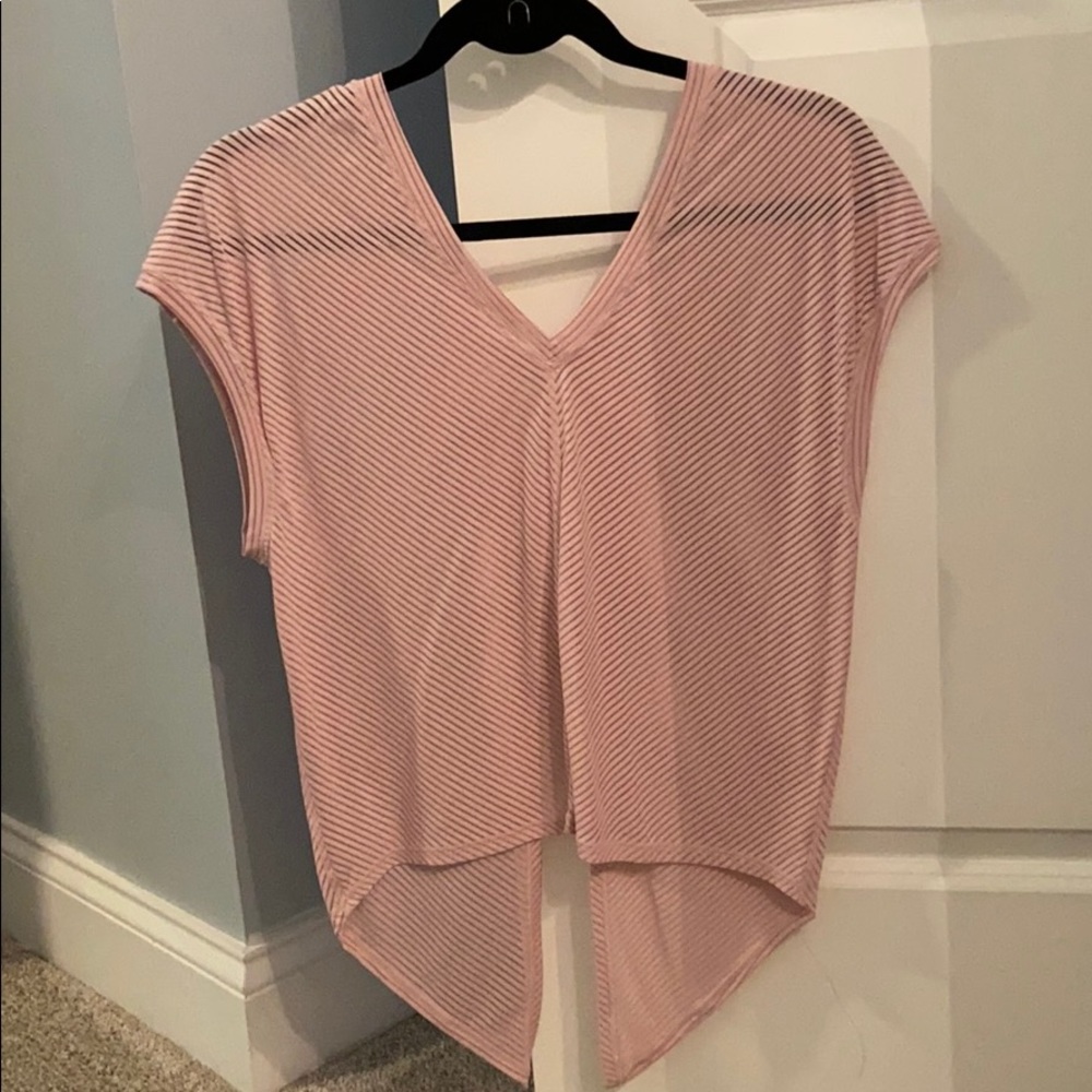 Lululemon top